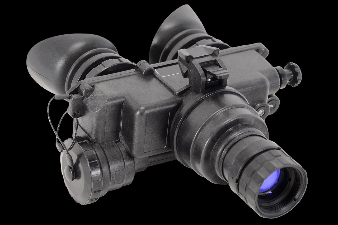 AGM PVS-7 NL1i Night Vision Goggle The PVS-7 is widely recognized for its unsurpassed dependability and ergonomic design. This U.S. Military-grade night vision 